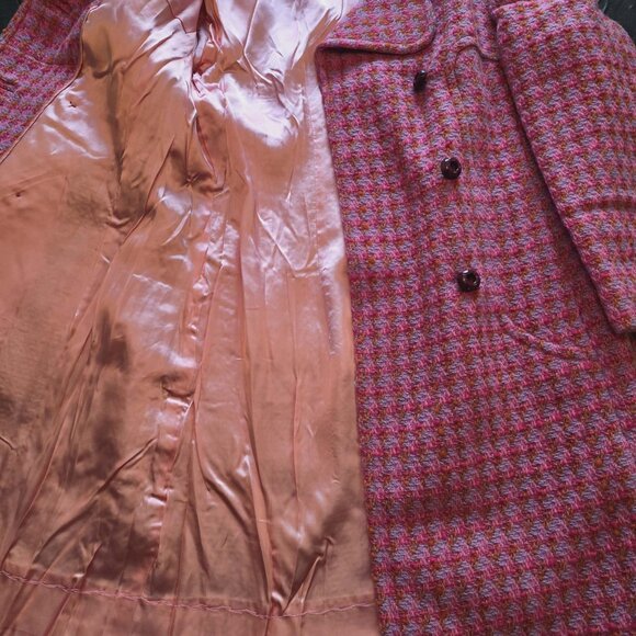 VINTAGE HAND STITCHED DOUBLE-BREASTED WOOL FEEL PINK COAT. WOMENS SMALL - Picture 10 of 16
